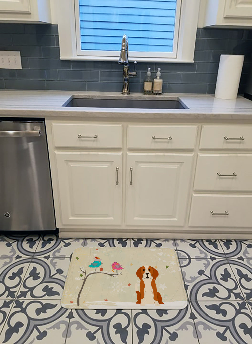 Christmas Presents between Friends English Foxhound Machine Washable Memory Foam Mat BB2582RUG - the-store.com