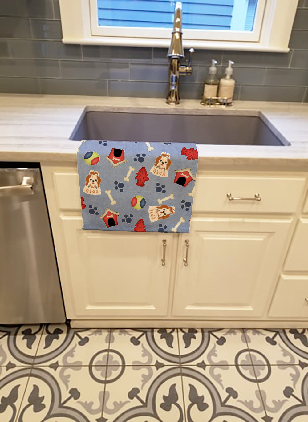 Dog House Collection Shih Tzu Red White Kitchen Towel BB2700KTWL - the-store.com
