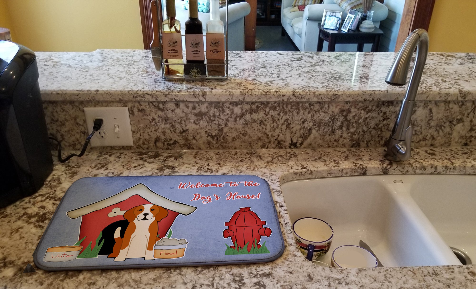 Dog House Collection English Foxhound Dish Drying Mat BB2864DDM  the-store.com.