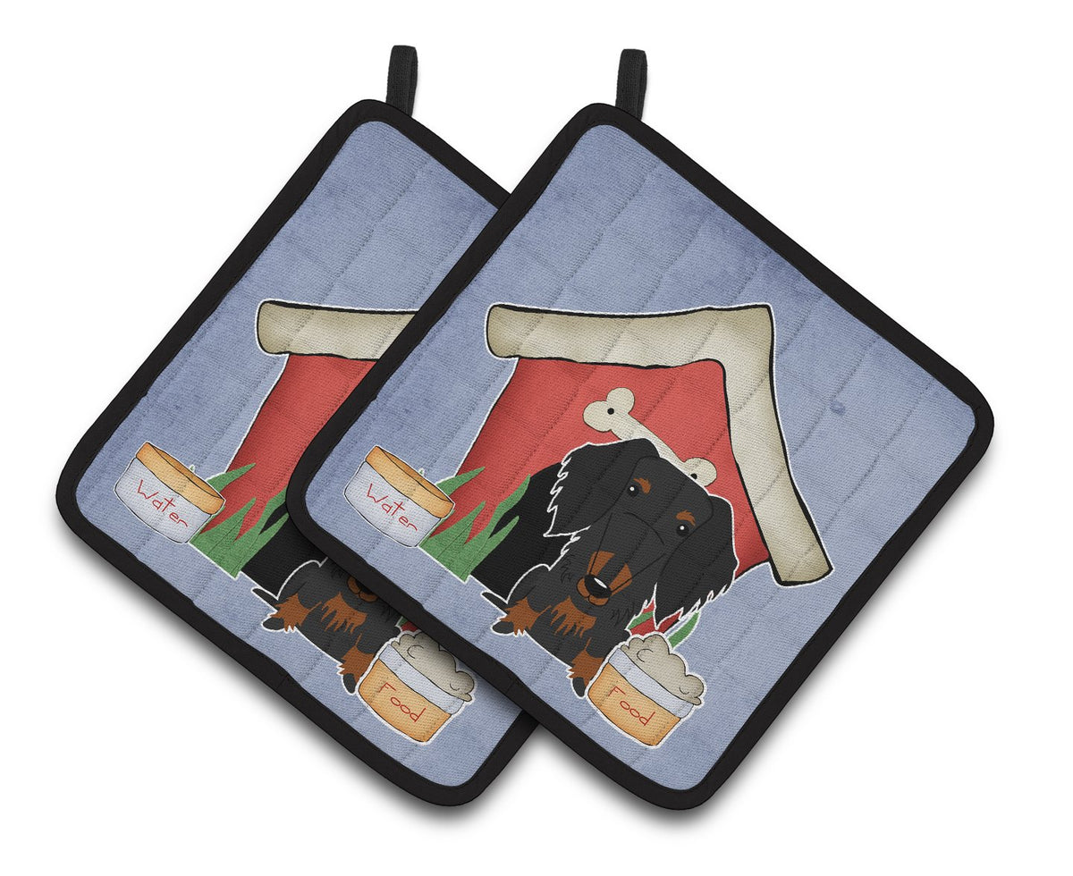 Dog House Collection Wire Haired Dachshund Black Tan Pair of Pot Holders BB2881PTHD by Caroline&#39;s Treasures