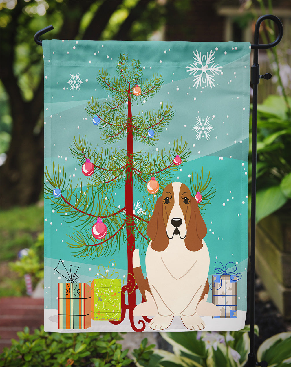 Merry Christmas Tree Basset Hound Flag Garden Size BB4146GF