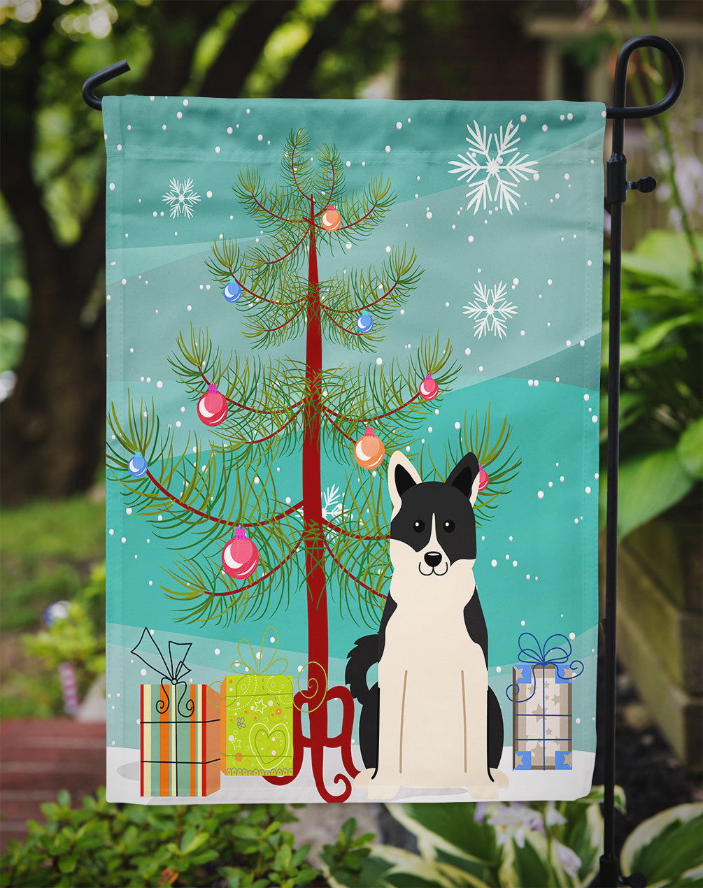 Merry Christmas Tree Russo-European Laika Spitz Flag Garden Size BB4154GF  the-store.com.
