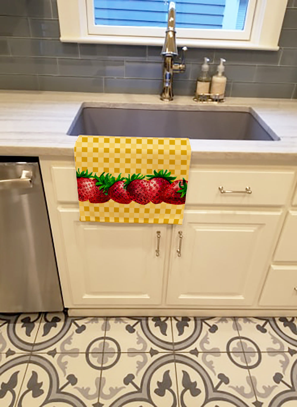 Strawberries on Basketweave Kitchen Towel BB7182KTWL - the-store.com