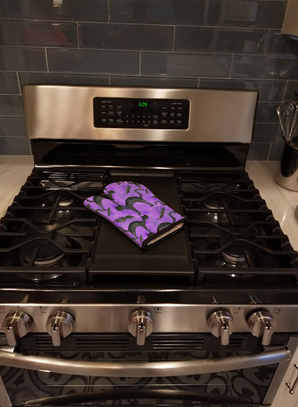 Watecolor Halloween Black Cats on Purple Oven Mitt BB7528OVMT