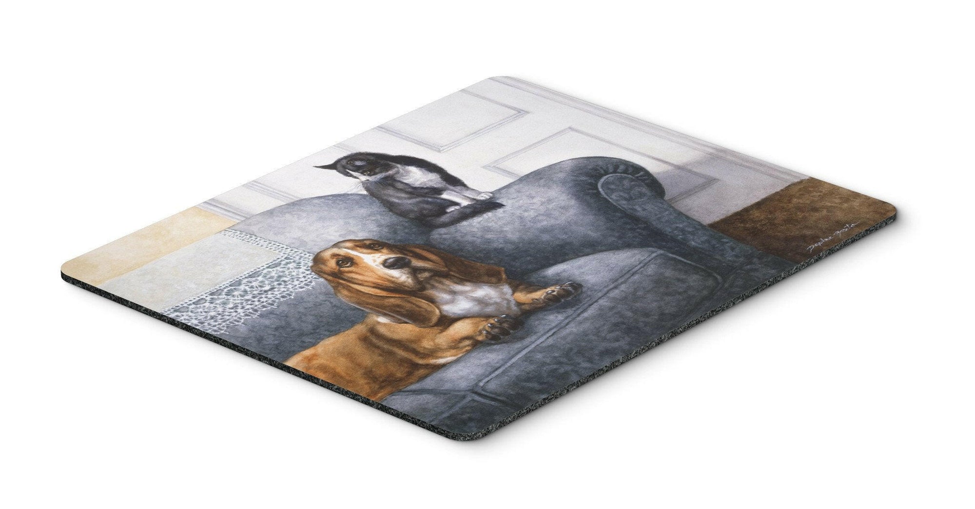 Basset Hound and Cat on couch Mouse Pad, Hot Pad or Trivet BDBA0182MP by Caroline's Treasures