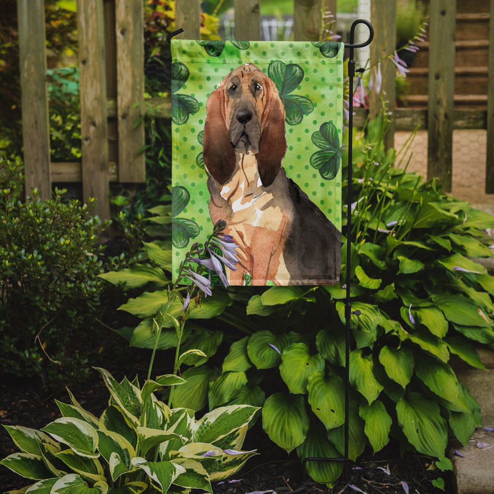 Shamrocks Bloodhound Flag Garden Size CK1813GF