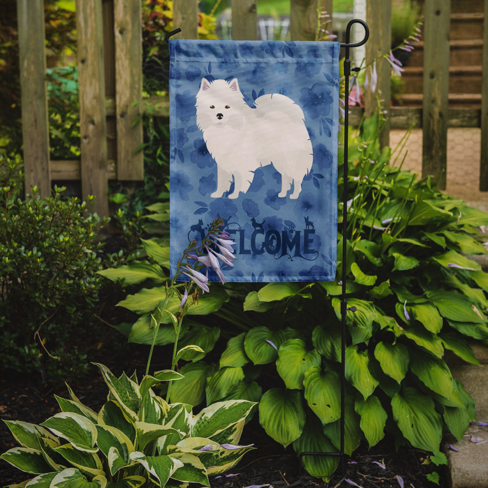 Caroline's Treasures American Eskimo Welcome Garden Flag - Outdoor Decorative Yard Flag CK5964GF
