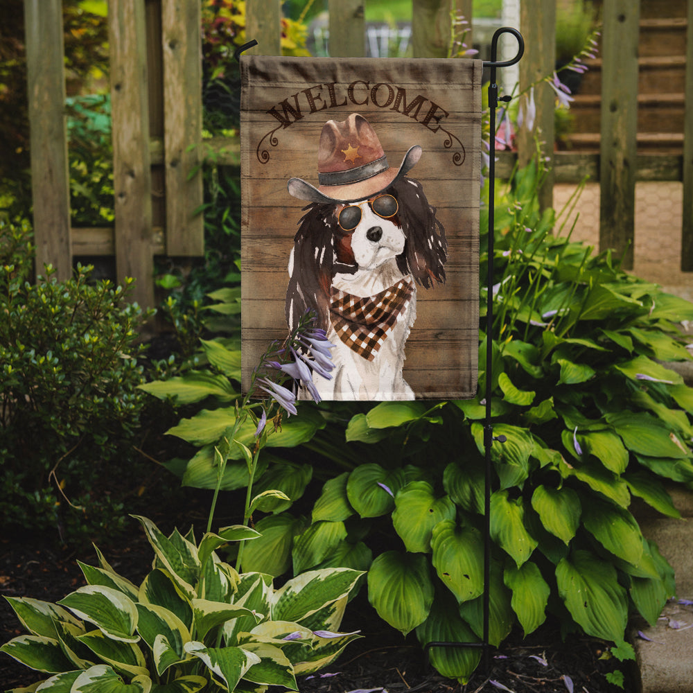 Caroline's Treasures Tricolor Cavalier Spaniel Cowboy Dog Welcome Garden Flag – Western-Style Dog with Hat & Sunglasses CK6371GF