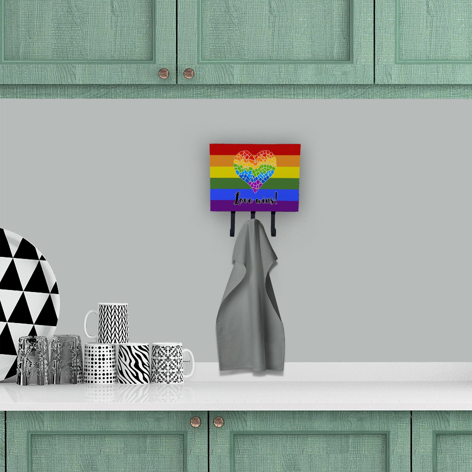 Caroline's Treasures Gay Pride Love Wins Mosaic Heart Leash or Key Holder