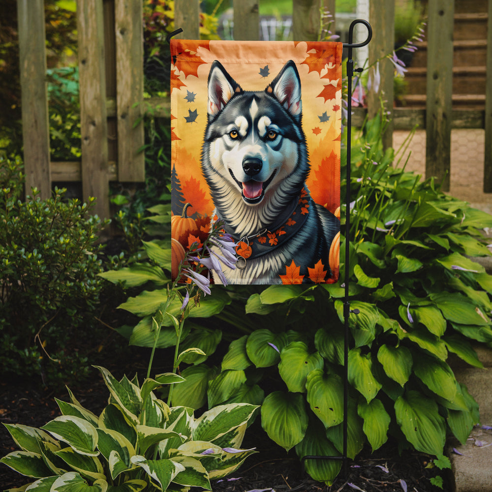 Caroline's Treasures Siberian Husky Fall Garden Flag – Dog Surrounded by Pumpkins & Autumn Leaves