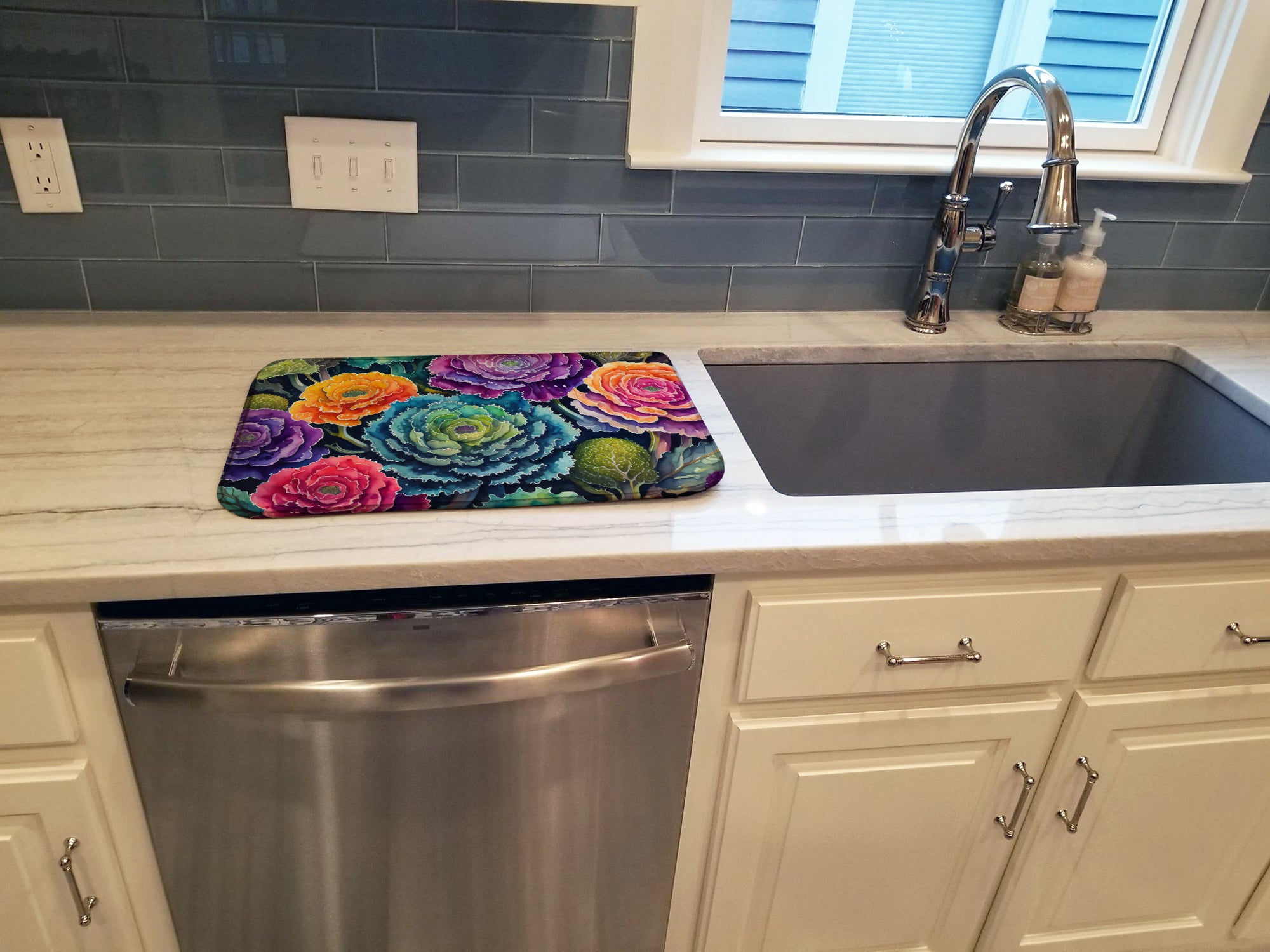 Ornamental Kale in Color Dish Drying Mat