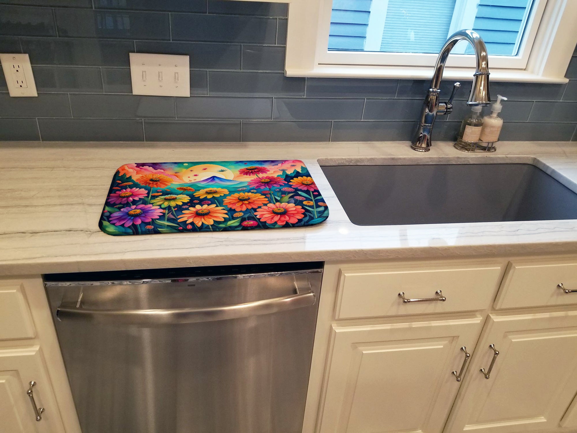 Zinnias in Color Dish Drying Mat