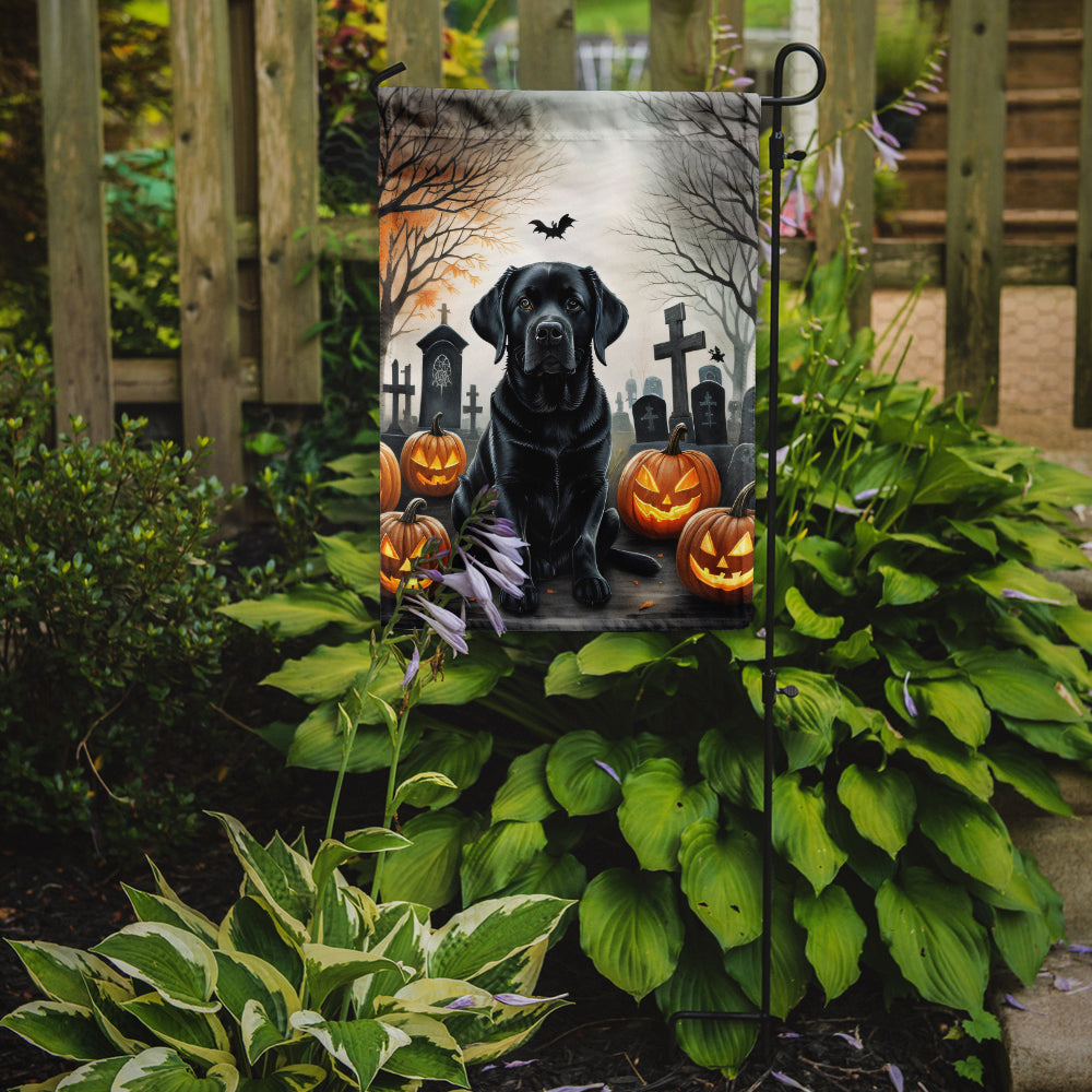 Caroline's Treasures Black Labrador Retriever Spooky Halloween Garden Flag – Dog in Cemetery Scene