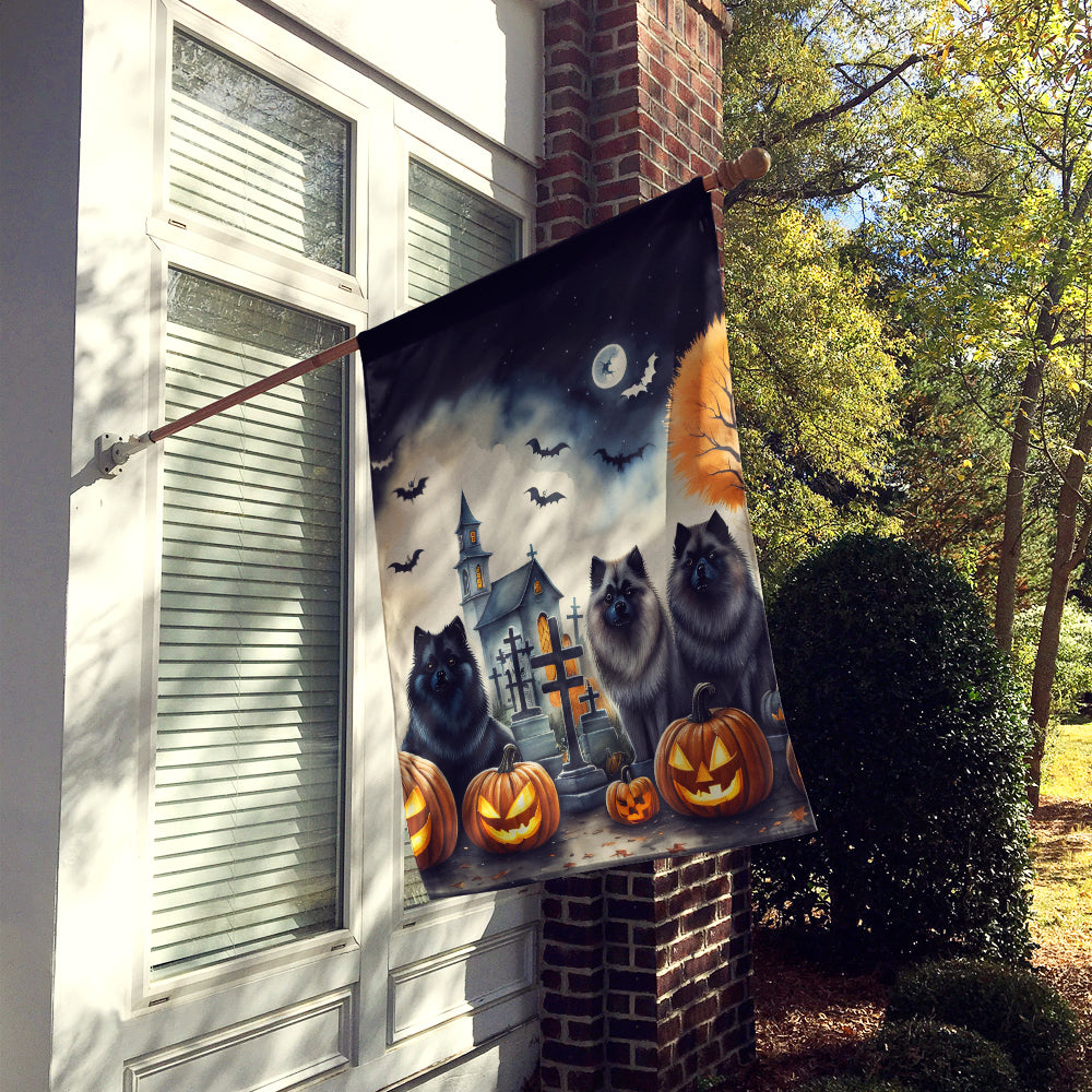 Keeshond Spooky Halloween House Flag