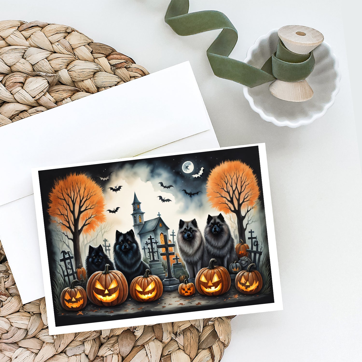 Keeshond Spooky Halloween Greeting Cards and Envelopes Pack of 8
