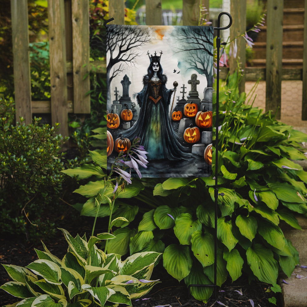 Caroline's Treasures Evil Queen Spooky Halloween Garden Flag – Outdoor Decorative Yard Flag