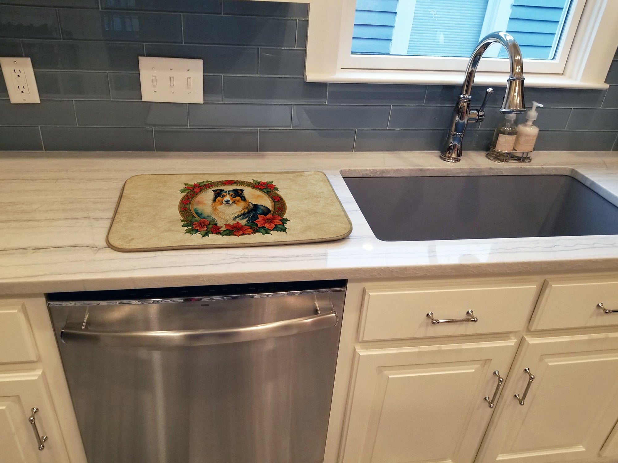 Collie Christmas Flowers Dish Drying Mat