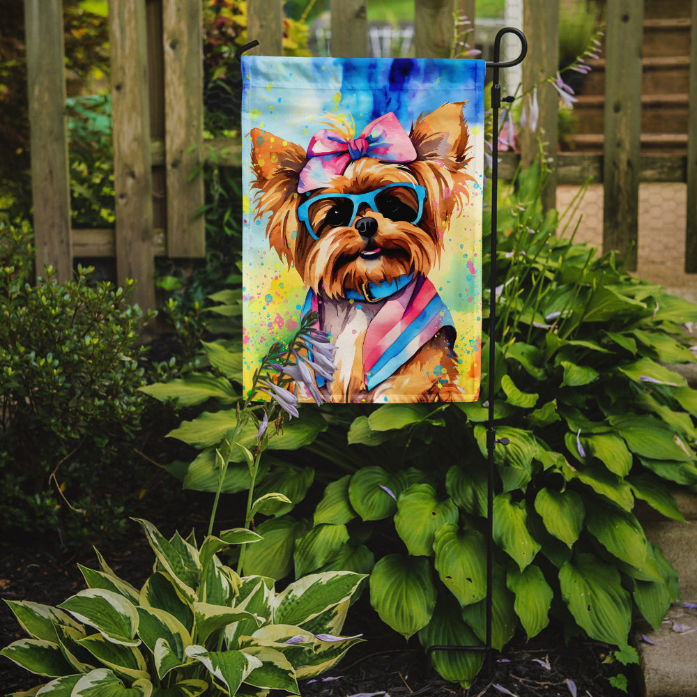 Caroline's Treasures Yorkshire Terrier Hippie Dawg Garden Flag – Retro Dog with Sunglasses & Multicolored Background