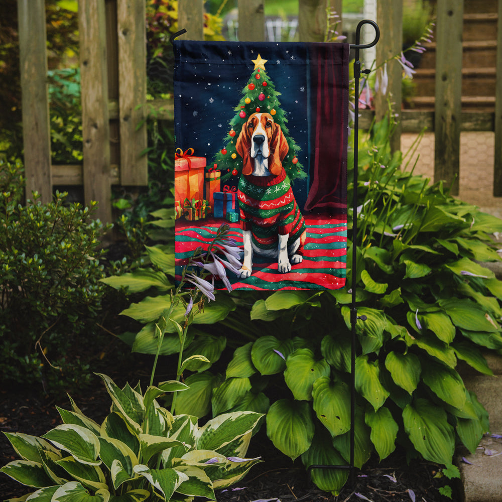Buy this Basset Hound Christmas Garden Flag
