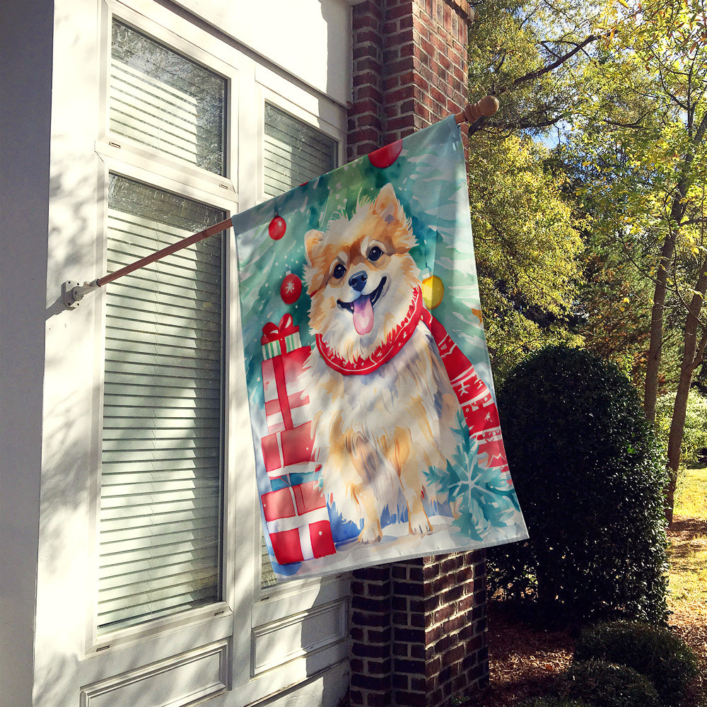 Pomeranian Christmas House Flag