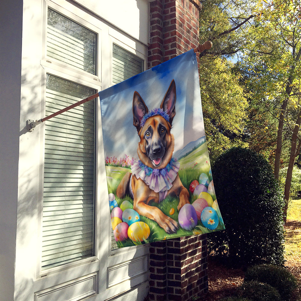 Caroline's Treasures Belgian Malinois Easter Egg Hunt House Flag