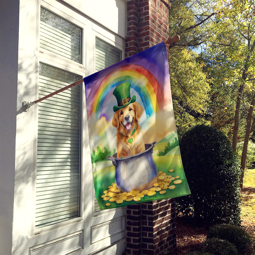 Caroline's Treasures Golden Retriever St Patrick's Day House Flag