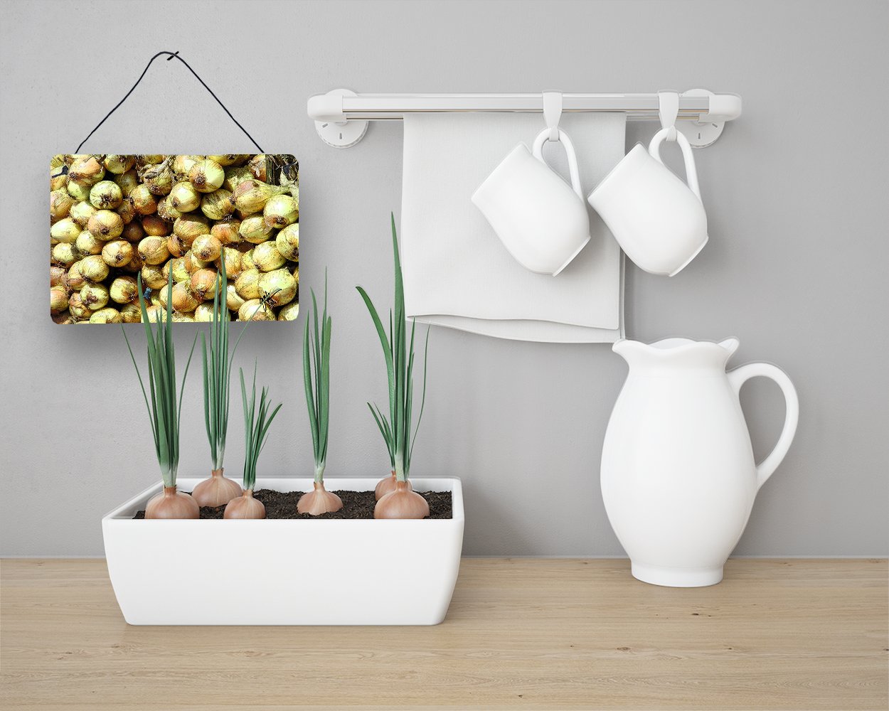 Caroline's Treasures Onions by Gary Kwiatek Wall or Door Hanging Prints