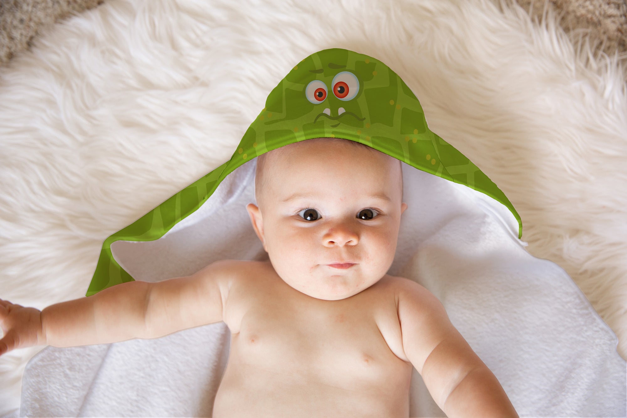 Green Monster Soft and Absorbent Hooded Baby Towel - the-store.com