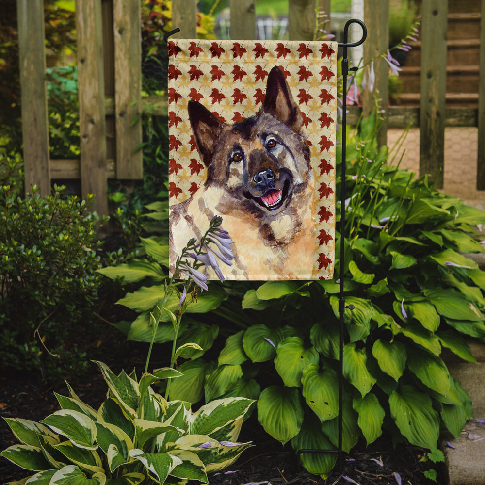 Norwegian Elkhound Automne Feuilles Portrait Drapeau Jardin Taille
