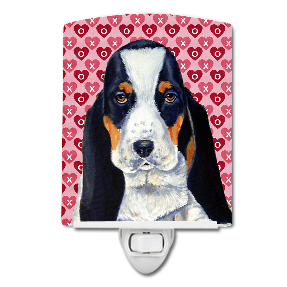 Basset Hound Hearts Love and Valentine&#39;s Day Portrait Ceramic Night Light LH9149CNL - the-store.com