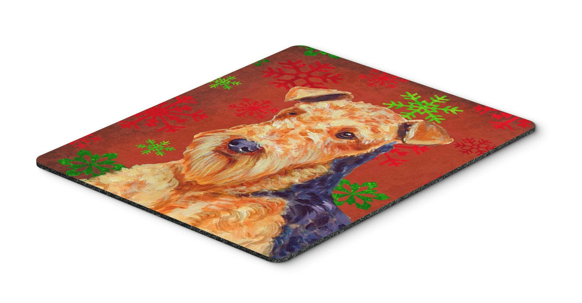 Airedale Red and Green Snowflakes Christmas Mouse Pad, Hot Pad or Trivet by Caroline&#39;s Treasures