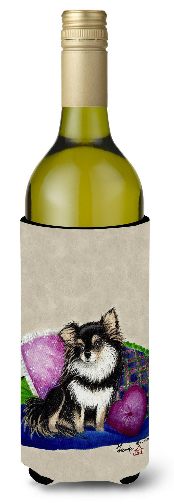 Chihuahua on their couch Wine Bottle Beverage Insulator Hugger MH1012LITERK by Caroline's Treasures