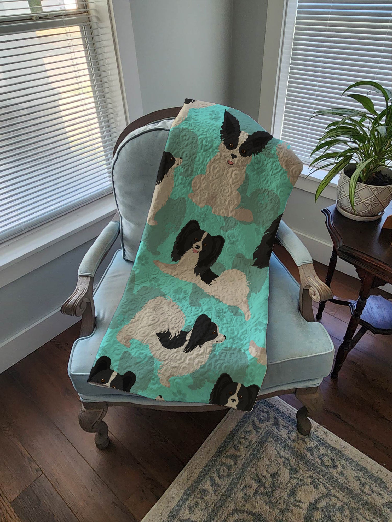 Black and Whtie Papillon Quilted Blanket 50x60 - the-store.com