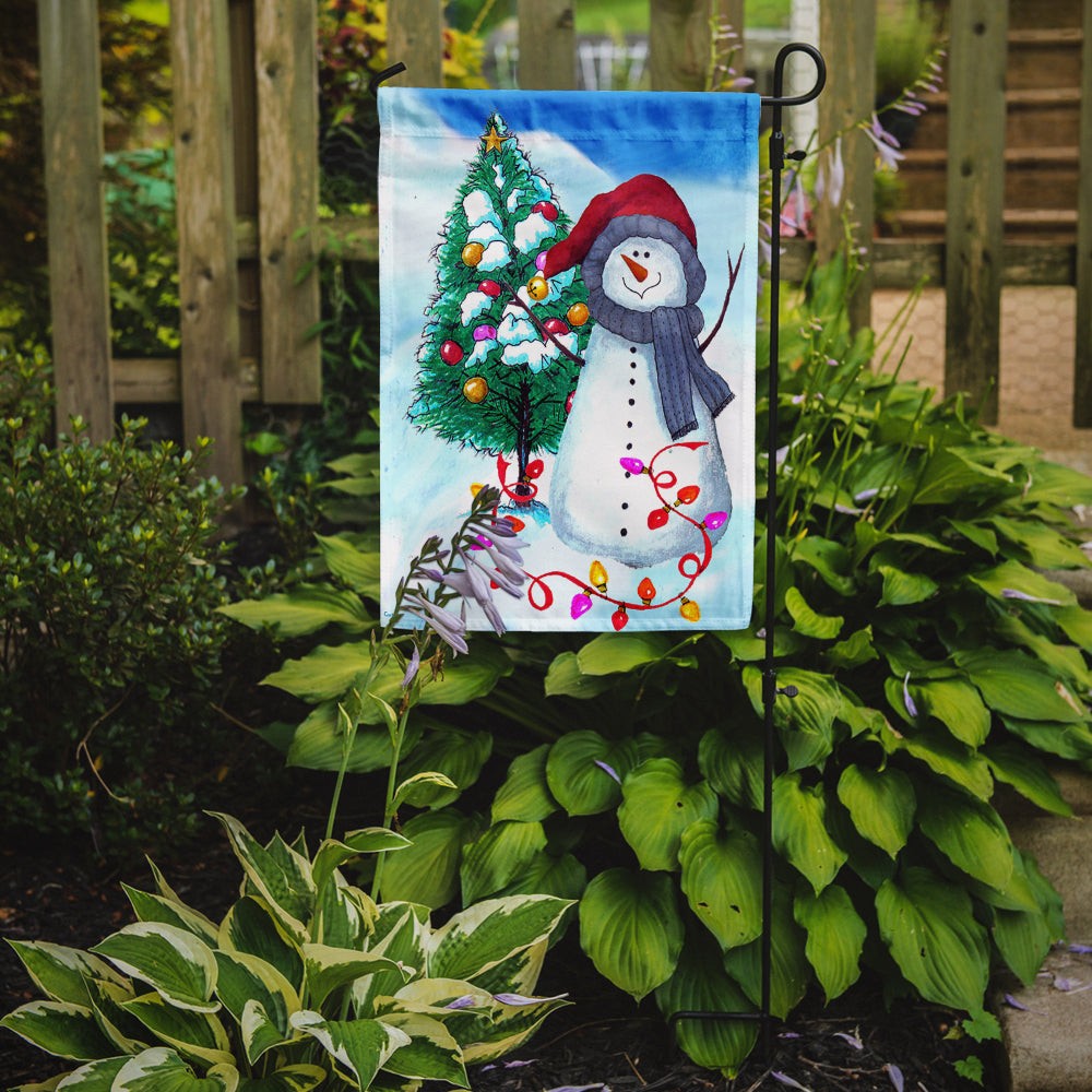 Caroline's Treasures Trimming the Tree Snowman Garden Flag – Decorative Outdoor Yard Flag PJC1024GF