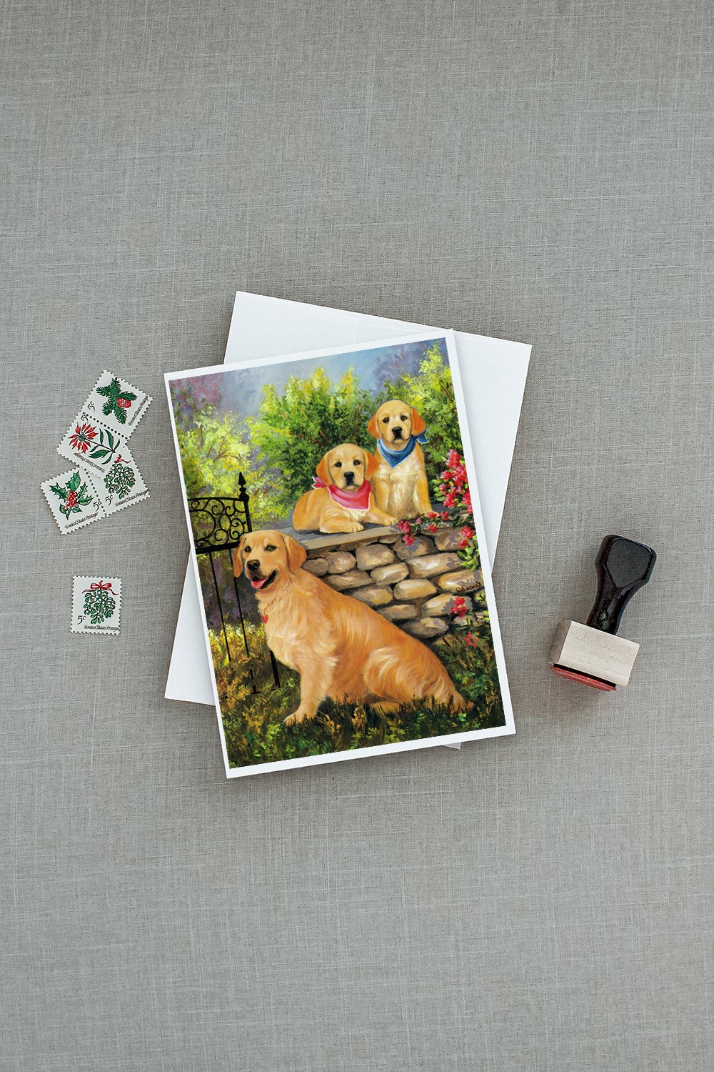 Golden Retriever At the Gate Greeting Cards and Envelopes Pack of 8 - the-store.com