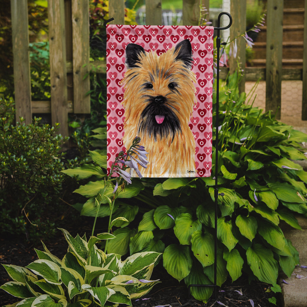 Cairn Terrier Coeurs Amour et Saint Valentin Portrait Drapeau Jardin Taille
