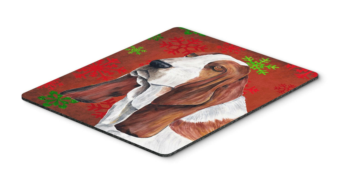 Basset Hound Red and Green Snowflakes Christmas Mouse Pad, Hot Pad or Trivet by Caroline&#39;s Treasures