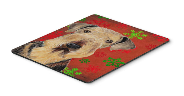 Airedale Red and Green Snowflakes Christmas Mouse Pad, Hot Pad or Trivet by Caroline's Treasures