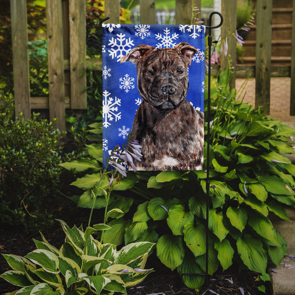 Caroline's Treasures Staffordshire Bull Terrier Staffie Winter Snowflakes Garden Flag – Decorative Outdoor Yard Flag SC9777GF