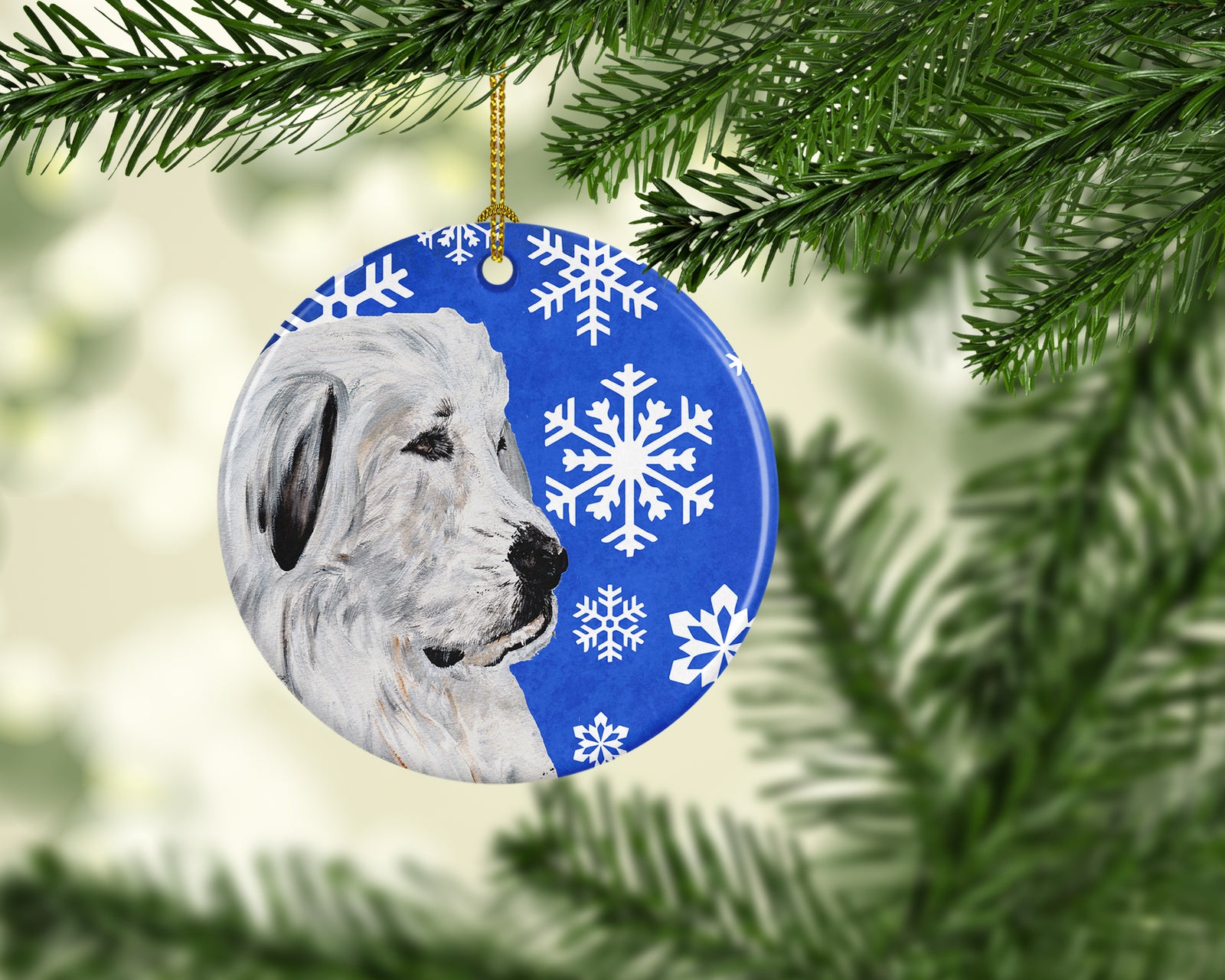 Caroline's Treasures Great Pyrenees Winter Snowflakes Ornament - Round Ceramic Ornament – Artist-Designed Keepsake Decoration SC9786CO1