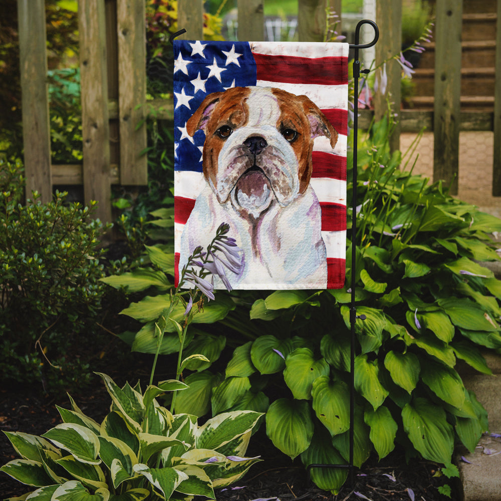 Caroline's Treasures USA American Flag with Bulldog English Garden Flag – Decorative Outdoor Yard Flag