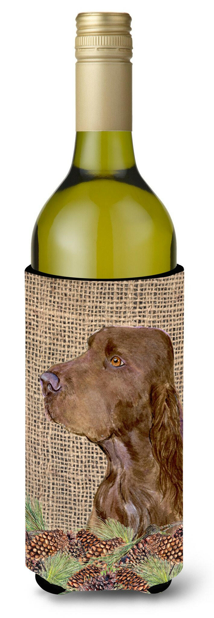 Field Spaniel on Faux Burlap with Pine Cones Wine Bottle Beverage Insulator Beverage Insulator Hugger by Caroline&#39;s Treasures