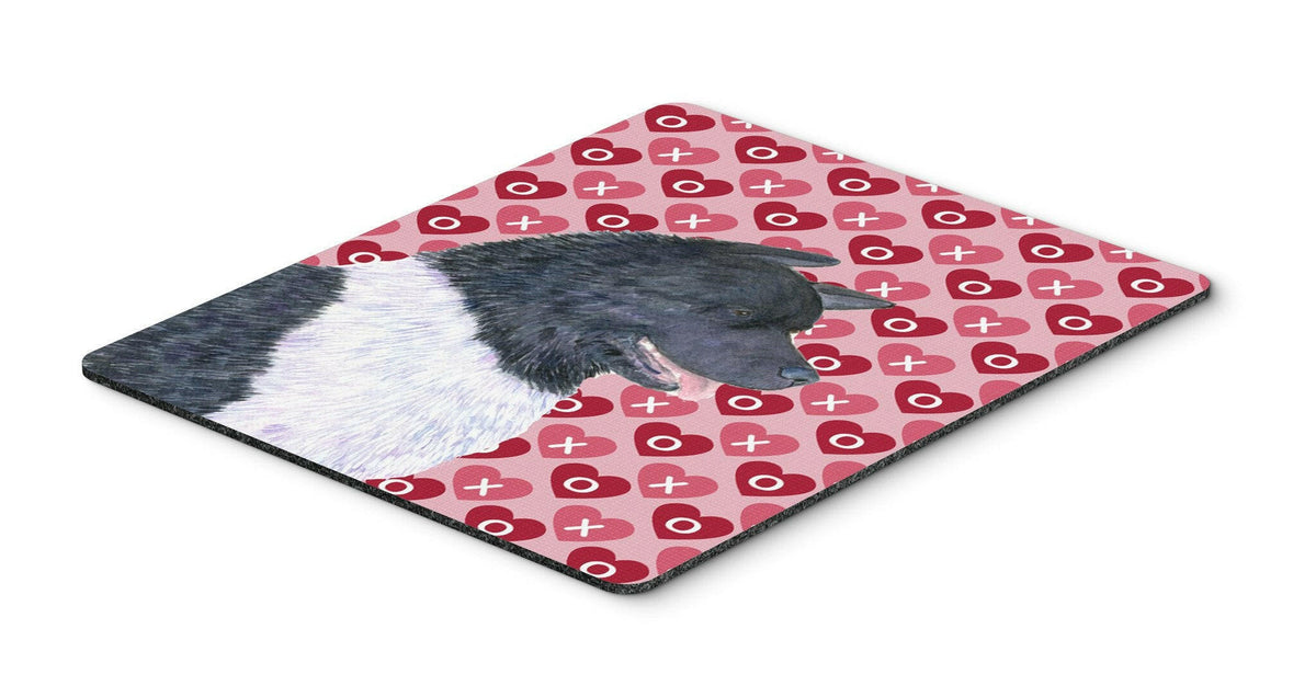 Akita Hearts Love and Valentine&#39;s Day Portrait Mouse Pad, Hot Pad or Trivet by Caroline&#39;s Treasures