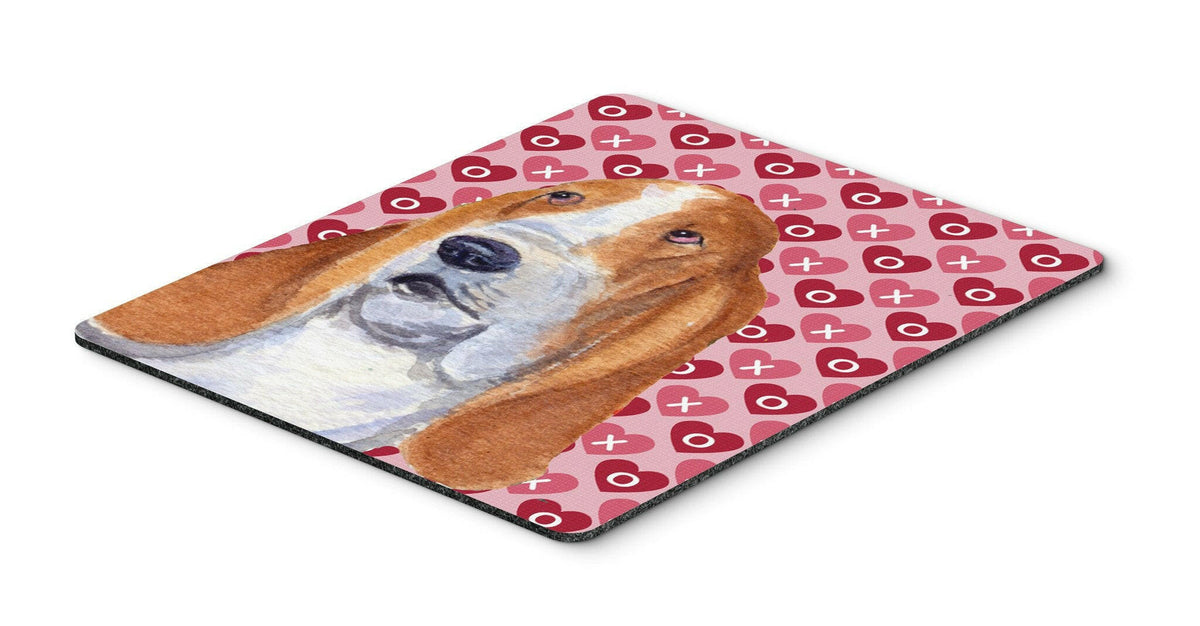 Basset Hound Hearts Love and Valentine&#39;s Day Mouse Pad, Hot Pad or Trivet by Caroline&#39;s Treasures