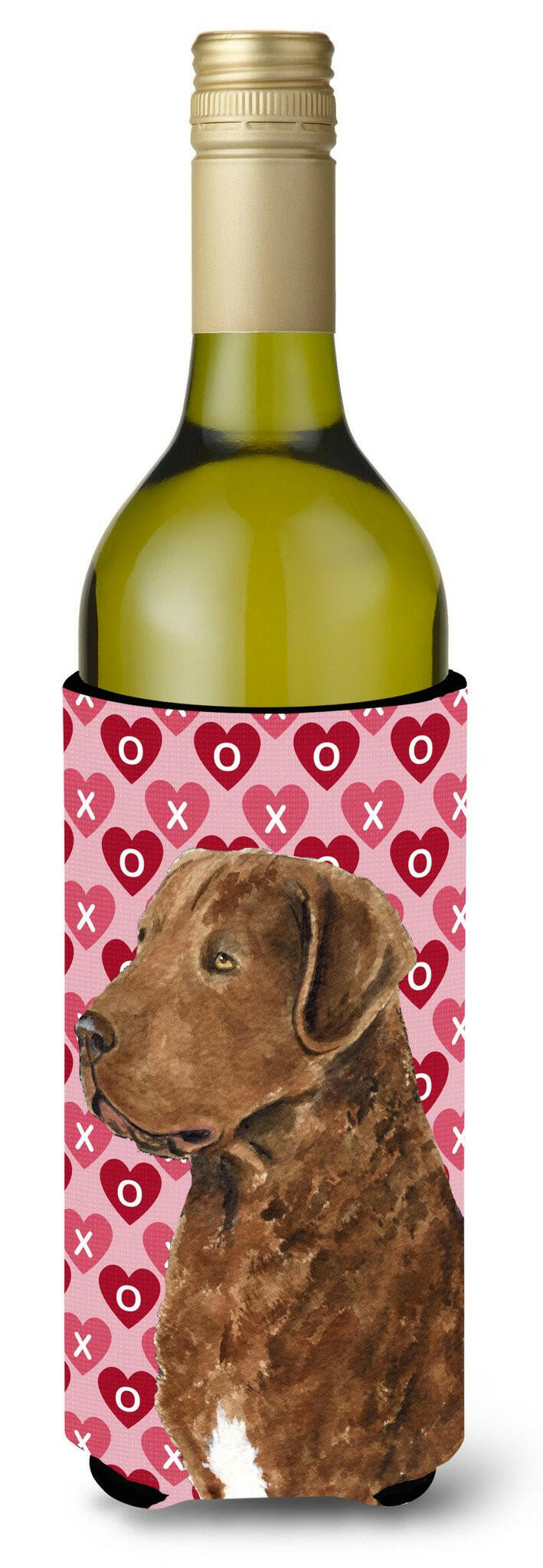 Chesapeake Bay Retriever Hearts Love  Valentine&#39;s Day Wine Bottle Beverage Insulator Beverage Insulator Hugger by Caroline&#39;s Treasures