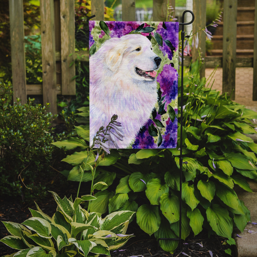 Caroline's Treasures Great Pyrenees Garden Flag - Outdoor Decorative Yard Flag