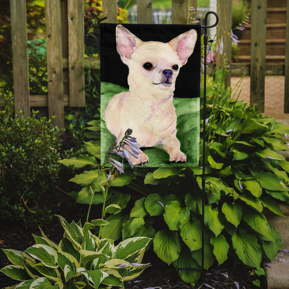 Caroline's Treasures Chihuahua Garden Flag - Outdoor Decorative Yard Flag