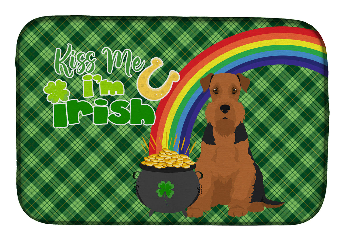 Black and Tan Airedale Terrier St. Patrick&#39;s Day Dish Drying Mat