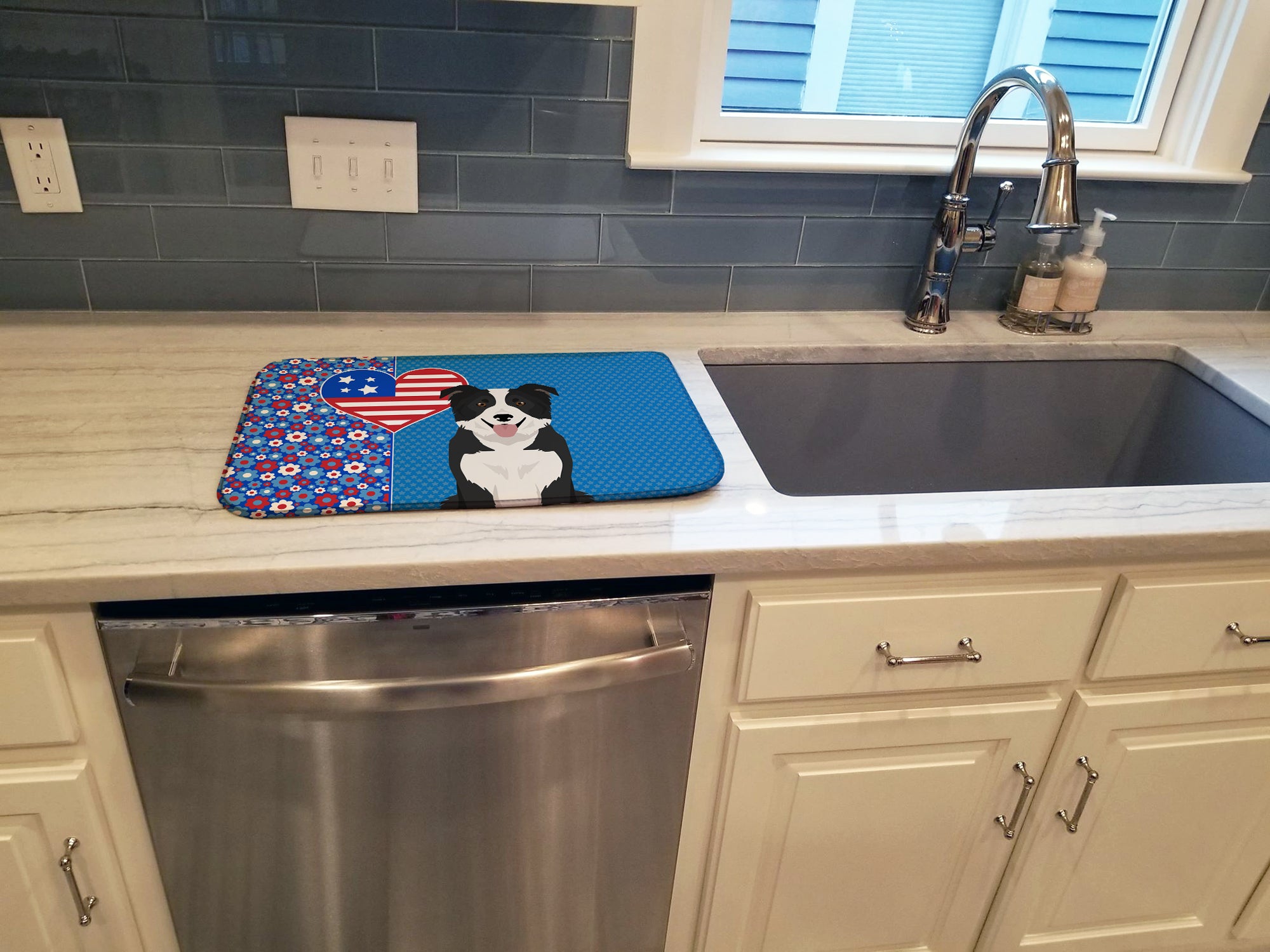 Black and White Border Collie USA American Dish Drying Mat  the-store.com.
