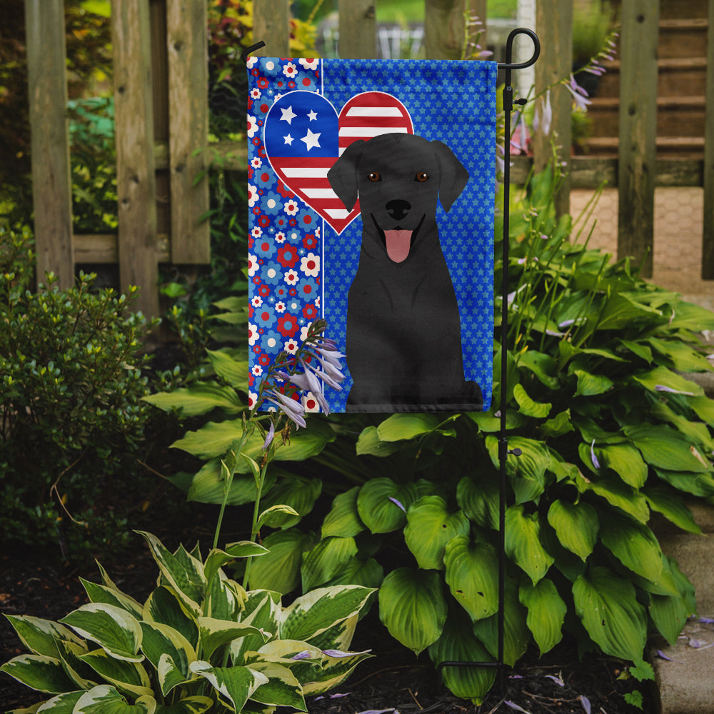 Black Labrador Retriever USA American Flag Garden Size  the-store.com.